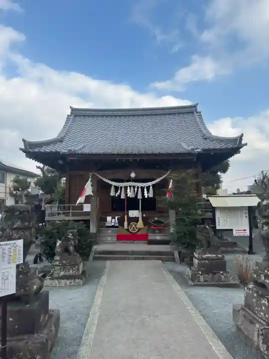 諏訪神社の{uncategorized: "未分類", other: "その他", undefined: "問題あり", building: "その他建物", grave: "お墓", sacred_gate: "鳥居", guardian: "狛犬", statue: "像", buddha: "仏像", history: "歴史", nature: "自然", garden: "庭園", animal: "動物", pagoda: "塔", temizu: "手水舎", mountain_gate: "山門・神門", sanctuary: "本殿・本堂", subordinate: "末社・摂社", art: "芸術", scenery: "景色", jizo: "地蔵", ema: "絵馬", goshuin: "御朱印", omikuji: "おみくじ", items: "授与品その他", amulet: "お守り", goshuincho: "御朱印帳", eats: "食事", festival: "お祭り", votive_dance: "神楽", shichigosan: "七五三参", wedding: "結婚式", experience: "体験その他", initially: "初詣", around: "周辺", anti_infection: "感染症対策"}
