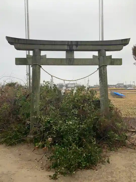 澳津社(一色森山)の鳥居