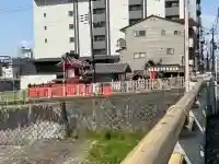 松明殿稲荷神社の{uncategorized: "未分類", other: "その他", undefined: "問題あり", building: "その他建物", grave: "お墓", sacred_gate: "鳥居", guardian: "狛犬", statue: "像", buddha: "仏像", history: "歴史", nature: "自然", garden: "庭園", animal: "動物", pagoda: "塔", temizu: "手水舎", mountain_gate: "山門・神門", sanctuary: "本殿・本堂", subordinate: "末社・摂社", art: "芸術", scenery: "景色", jizo: "地蔵", ema: "絵馬", goshuin: "御朱印", omikuji: "おみくじ", items: "授与品その他", amulet: "お守り", goshuincho: "御朱印帳", eats: "食事", festival: "お祭り", votive_dance: "神楽", shichigosan: "七五三参", wedding: "結婚式", experience: "体験その他", initially: "初詣", around: "周辺", anti_infection: "感染症対策"}