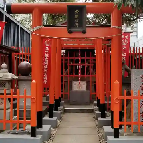 金綱稲荷神社の鳥居