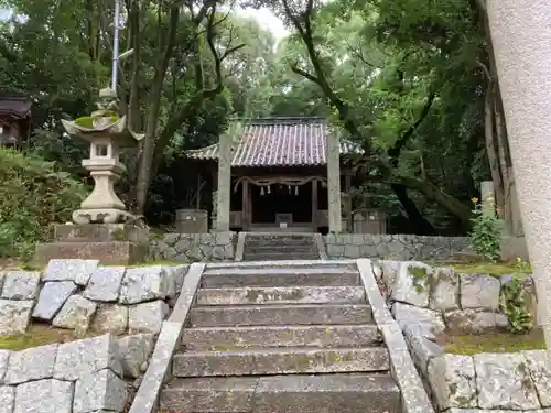 伊豫岡八幡神社の末社・摂社