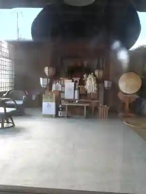 楠森稲荷神社の{uncategorized: "未分類", other: "その他", undefined: "問題あり", building: "その他建物", grave: "お墓", sacred_gate: "鳥居", guardian: "狛犬", statue: "像", buddha: "仏像", history: "歴史", nature: "自然", garden: "庭園", animal: "動物", pagoda: "塔", temizu: "手水舎", mountain_gate: "山門・神門", sanctuary: "本殿・本堂", subordinate: "末社・摂社", art: "芸術", scenery: "景色", jizo: "地蔵", ema: "絵馬", goshuin: "御朱印", omikuji: "おみくじ", items: "授与品その他", amulet: "お守り", goshuincho: "御朱印帳", eats: "食事", festival: "お祭り", votive_dance: "神楽", shichigosan: "七五三参", wedding: "結婚式", experience: "体験その他", initially: "初詣", around: "周辺", anti_infection: "感染症対策"}
