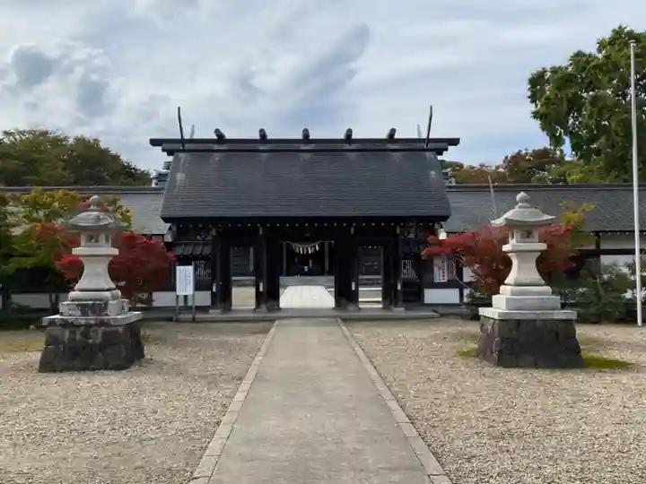 秋田県護國神社の山門・神門