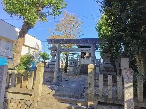 白山社の鳥居