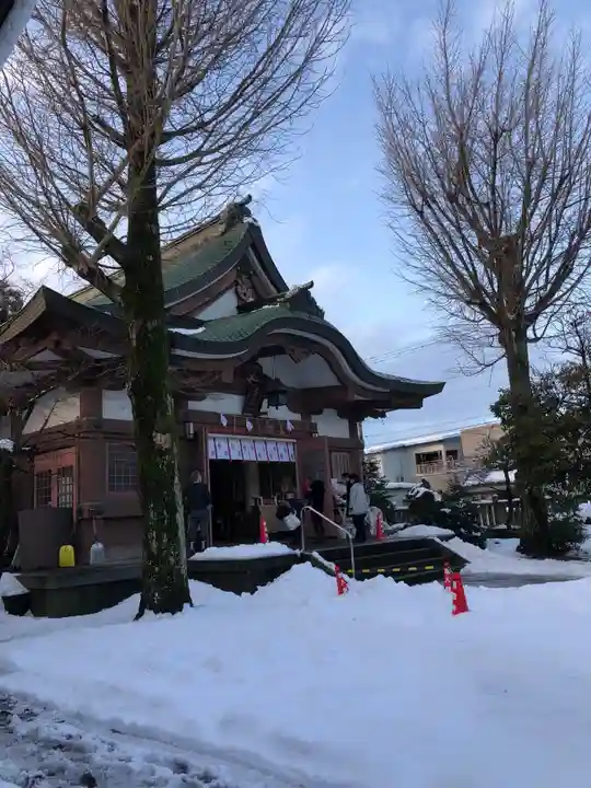 鹿嶋神社の本殿・本堂