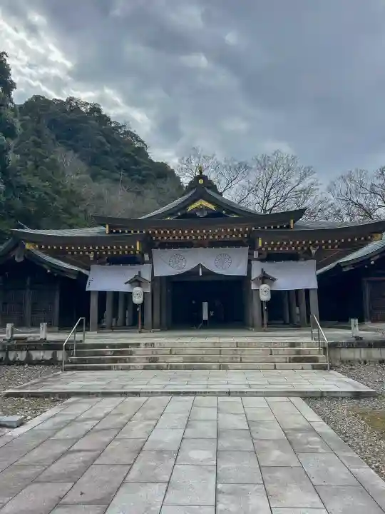 岐阜護國神社の{uncategorized: "未分類", other: "その他", undefined: "問題あり", building: "その他建物", grave: "お墓", sacred_gate: "鳥居", guardian: "狛犬", statue: "像", buddha: "仏像", history: "歴史", nature: "自然", garden: "庭園", animal: "動物", pagoda: "塔", temizu: "手水舎", mountain_gate: "山門・神門", sanctuary: "本殿・本堂", subordinate: "末社・摂社", art: "芸術", scenery: "景色", jizo: "地蔵", ema: "絵馬", goshuin: "御朱印", omikuji: "おみくじ", items: "授与品その他", amulet: "お守り", goshuincho: "御朱印帳", eats: "食事", festival: "お祭り", votive_dance: "神楽", shichigosan: "七五三参", wedding: "結婚式", experience: "体験その他", initially: "初詣", around: "周辺", anti_infection: "感染症対策"}