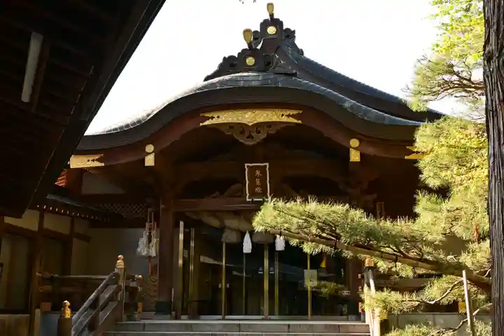 諏訪大社下社秋宮(長野県)