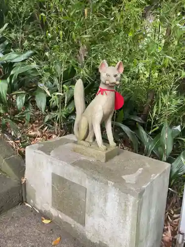 大稲荷神社の狛犬