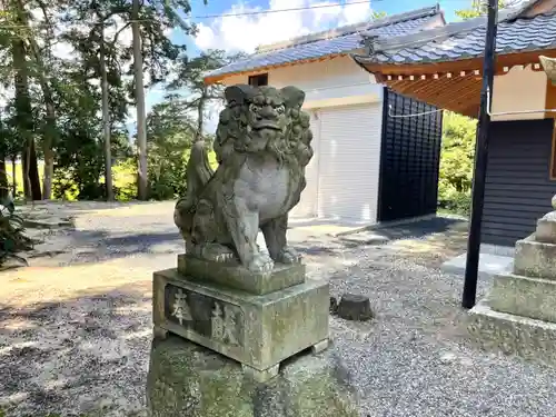 井手神社の狛犬