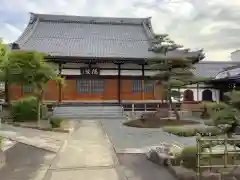 徳授寺の本殿