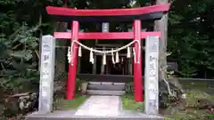 新屋山神社の鳥居