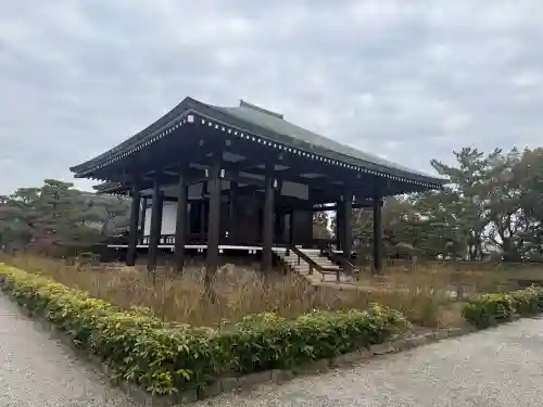 中宮寺の{uncategorized: "未分類", other: "その他", undefined: "問題あり", building: "その他建物", grave: "お墓", sacred_gate: "鳥居", guardian: "狛犬", statue: "像", buddha: "仏像", history: "歴史", nature: "自然", garden: "庭園", animal: "動物", pagoda: "塔", temizu: "手水舎", mountain_gate: "山門・神門", sanctuary: "本殿・本堂", subordinate: "末社・摂社", art: "芸術", scenery: "景色", jizo: "地蔵", ema: "絵馬", goshuin: "御朱印", omikuji: "おみくじ", items: "授与品その他", amulet: "お守り", goshuincho: "御朱印帳", eats: "食事", festival: "お祭り", votive_dance: "神楽", shichigosan: "七五三参", wedding: "結婚式", experience: "体験その他", initially: "初詣", around: "周辺", anti_infection: "感染症対策"}