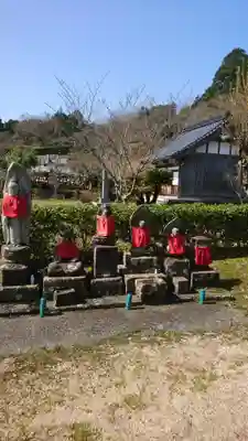 甲山寺の地蔵
