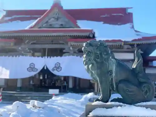 釧路一之宮 厳島神社の狛犬