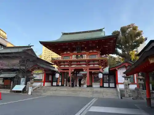 生田神社の{uncategorized: "未分類", other: "その他", undefined: "問題あり", building: "その他建物", grave: "お墓", sacred_gate: "鳥居", guardian: "狛犬", statue: "像", buddha: "仏像", history: "歴史", nature: "自然", garden: "庭園", animal: "動物", pagoda: "塔", temizu: "手水舎", mountain_gate: "山門・神門", sanctuary: "本殿・本堂", subordinate: "末社・摂社", art: "芸術", scenery: "景色", jizo: "地蔵", ema: "絵馬", goshuin: "御朱印", omikuji: "おみくじ", items: "授与品その他", amulet: "お守り", goshuincho: "御朱印帳", eats: "食事", festival: "お祭り", votive_dance: "神楽", shichigosan: "七五三参", wedding: "結婚式", experience: "体験その他", initially: "初詣", around: "周辺", anti_infection: "感染症対策"}