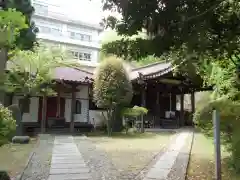 観音寺の本殿