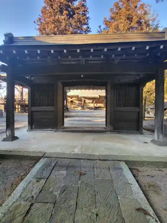 逸見神社の山門・神門