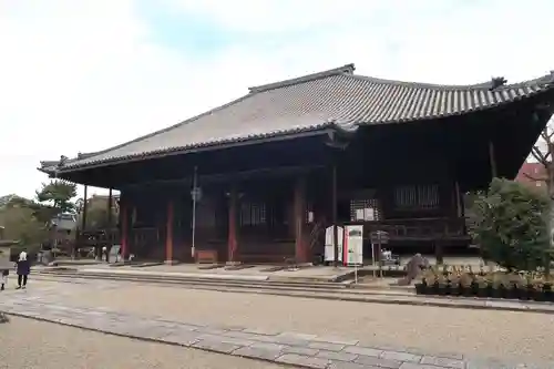 西大寺の本殿