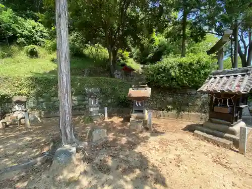 鴨神社の末社