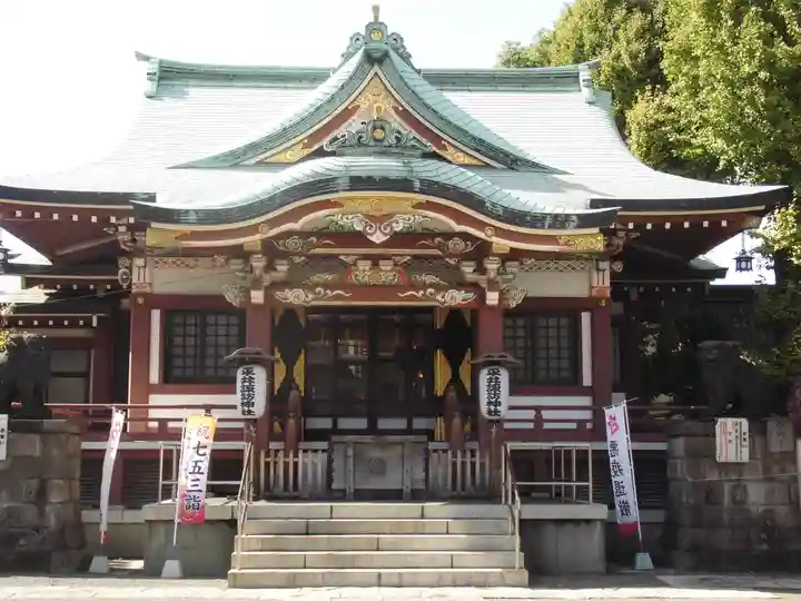 諏訪神社の本殿・本堂