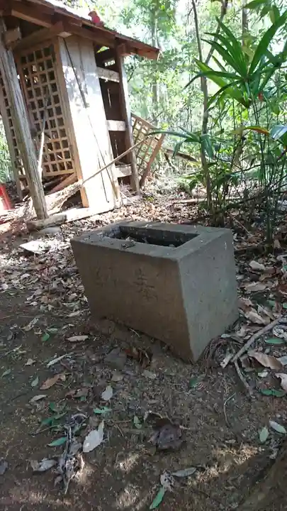 稲荷神社の手水舎