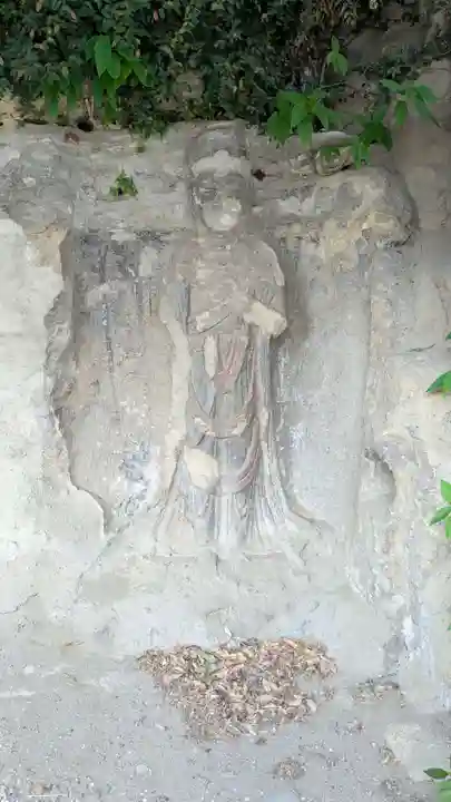 岩屋寺石仏の仏像