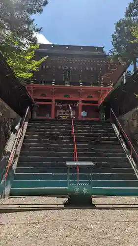 六所神社の山門・神門