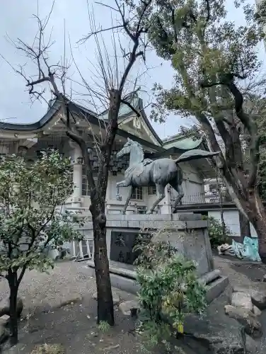 難波八阪神社の{uncategorized: "未分類", other: "その他", undefined: "問題あり", building: "その他建物", grave: "お墓", sacred_gate: "鳥居", guardian: "狛犬", statue: "像", buddha: "仏像", history: "歴史", nature: "自然", garden: "庭園", animal: "動物", pagoda: "塔", temizu: "手水舎", mountain_gate: "山門・神門", sanctuary: "本殿・本堂", subordinate: "末社・摂社", art: "芸術", scenery: "景色", jizo: "地蔵", ema: "絵馬", goshuin: "御朱印", omikuji: "おみくじ", items: "授与品その他", amulet: "お守り", goshuincho: "御朱印帳", eats: "食事", festival: "お祭り", votive_dance: "神楽", shichigosan: "七五三参", wedding: "結婚式", experience: "体験その他", initially: "初詣", around: "周辺", anti_infection: "感染症対策"}