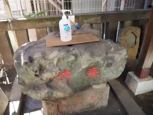 五柱稲荷神社の手水舎