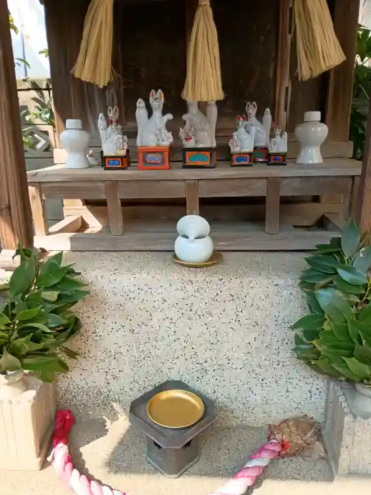 薬師神社の{uncategorized: "未分類", other: "その他", undefined: "問題あり", building: "その他建物", grave: "お墓", sacred_gate: "鳥居", guardian: "狛犬", statue: "像", buddha: "仏像", history: "歴史", nature: "自然", garden: "庭園", animal: "動物", pagoda: "塔", temizu: "手水舎", mountain_gate: "山門・神門", sanctuary: "本殿・本堂", subordinate: "末社・摂社", art: "芸術", scenery: "景色", jizo: "地蔵", ema: "絵馬", goshuin: "御朱印", omikuji: "おみくじ", items: "授与品その他", amulet: "お守り", goshuincho: "御朱印帳", eats: "食事", festival: "お祭り", votive_dance: "神楽", shichigosan: "七五三参", wedding: "結婚式", experience: "体験その他", initially: "初詣", around: "周辺", anti_infection: "感染症対策"}