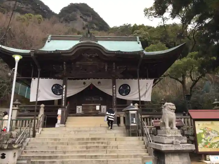 八栗寺の本殿・本堂