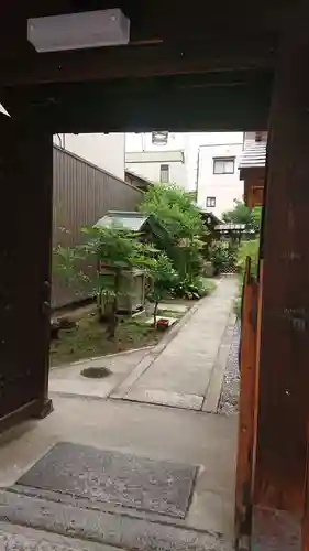 本光寺の山門・神門