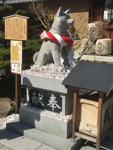 伊奴神社の狛犬