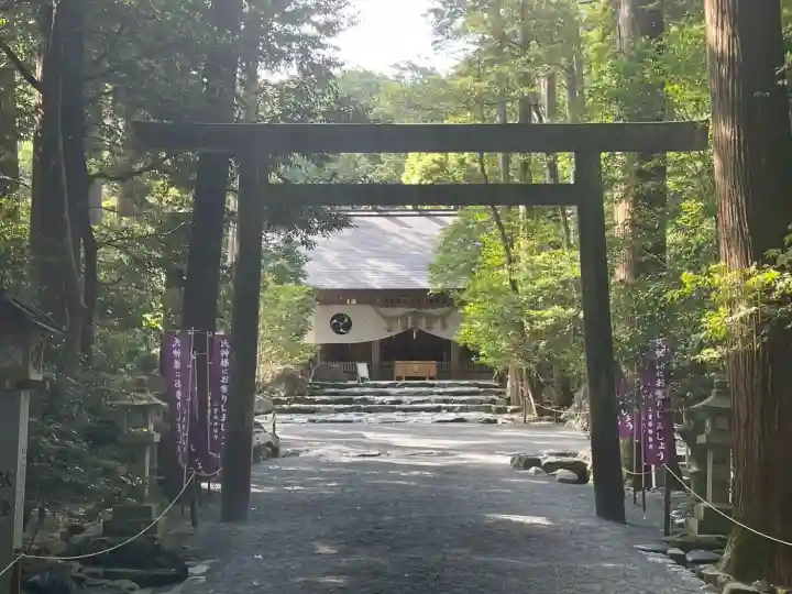 椿大神社の{uncategorized: "未分類", other: "その他", undefined: "問題あり", building: "その他建物", grave: "お墓", sacred_gate: "鳥居", guardian: "狛犬", statue: "像", buddha: "仏像", history: "歴史", nature: "自然", garden: "庭園", animal: "動物", pagoda: "塔", temizu: "手水舎", mountain_gate: "山門・神門", sanctuary: "本殿・本堂", subordinate: "末社・摂社", art: "芸術", scenery: "景色", jizo: "地蔵", ema: "絵馬", goshuin: "御朱印", omikuji: "おみくじ", items: "授与品その他", amulet: "お守り", goshuincho: "御朱印帳", eats: "食事", festival: "お祭り", votive_dance: "神楽", shichigosan: "七五三参", wedding: "結婚式", experience: "体験その他", initially: "初詣", around: "周辺", anti_infection: "感染症対策"}