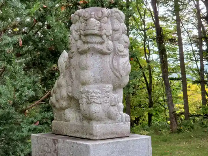 ニセコ狩太神社の狛犬