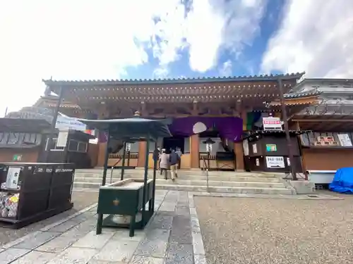 壬生寺の本殿・本堂