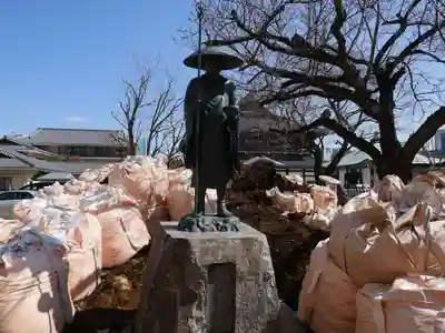高野山東京別院の像