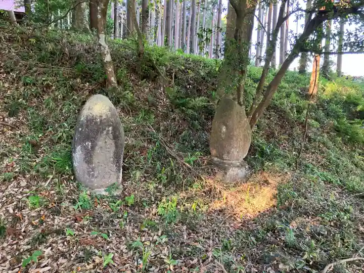 沼坪温泉神社の{uncategorized: "未分類", other: "その他", undefined: "問題あり", building: "その他建物", grave: "お墓", sacred_gate: "鳥居", guardian: "狛犬", statue: "像", buddha: "仏像", history: "歴史", nature: "自然", garden: "庭園", animal: "動物", pagoda: "塔", temizu: "手水舎", mountain_gate: "山門・神門", sanctuary: "本殿・本堂", subordinate: "末社・摂社", art: "芸術", scenery: "景色", jizo: "地蔵", ema: "絵馬", goshuin: "御朱印", omikuji: "おみくじ", items: "授与品その他", amulet: "お守り", goshuincho: "御朱印帳", eats: "食事", festival: "お祭り", votive_dance: "神楽", shichigosan: "七五三参", wedding: "結婚式", experience: "体験その他", initially: "初詣", around: "周辺", anti_infection: "感染症対策"}
