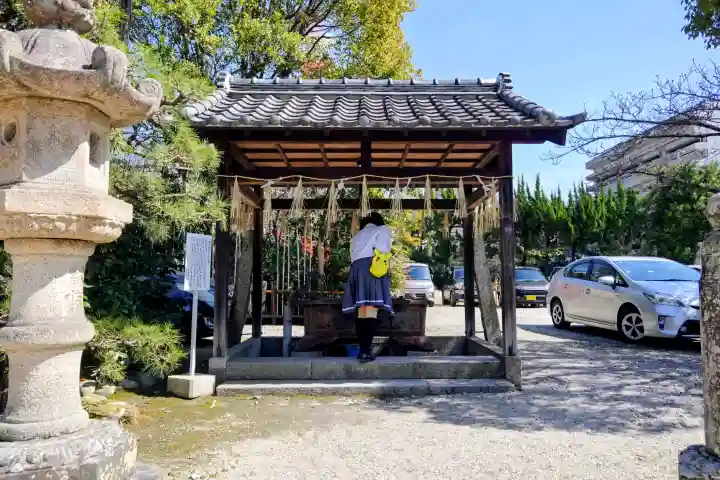 高山神社の手水舎