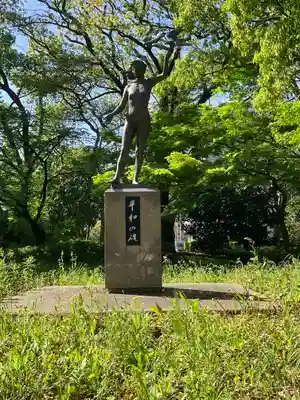 愛知縣護國神社の像
