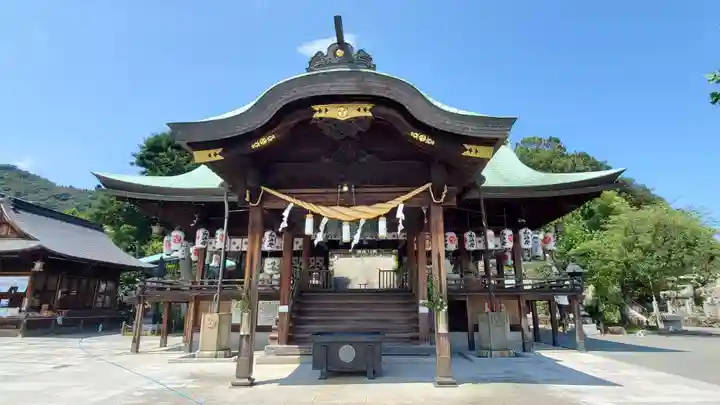 石清尾八幡宮の本殿・本堂