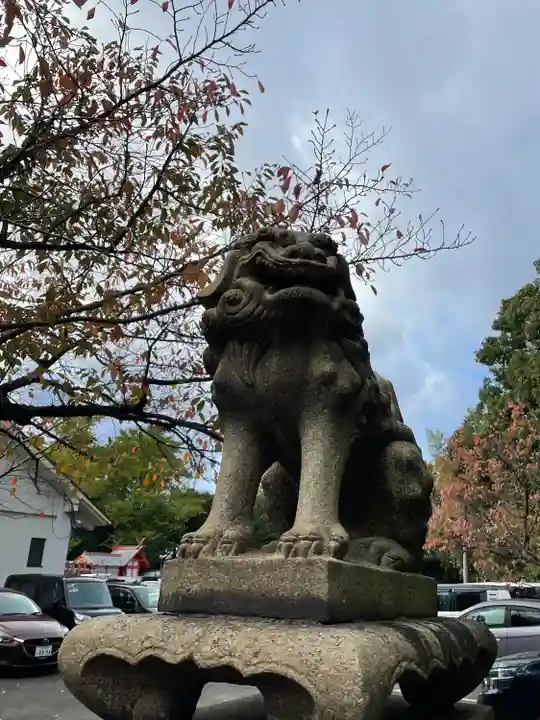 豊山八幡神社の狛犬
