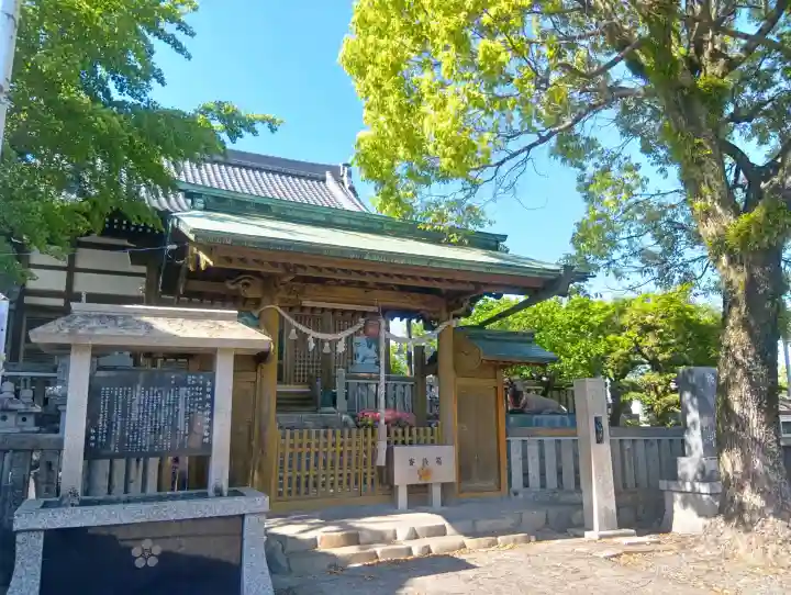天神神社(柳津天神神社)の{uncategorized: "未分類", other: "その他", undefined: "問題あり", building: "その他建物", grave: "お墓", sacred_gate: "鳥居", guardian: "狛犬", statue: "像", buddha: "仏像", history: "歴史", nature: "自然", garden: "庭園", animal: "動物", pagoda: "塔", temizu: "手水舎", mountain_gate: "山門・神門", sanctuary: "本殿・本堂", subordinate: "末社・摂社", art: "芸術", scenery: "景色", jizo: "地蔵", ema: "絵馬", goshuin: "御朱印", omikuji: "おみくじ", items: "授与品その他", amulet: "お守り", goshuincho: "御朱印帳", eats: "食事", festival: "お祭り", votive_dance: "神楽", shichigosan: "七五三参", wedding: "結婚式", experience: "体験その他", initially: "初詣", around: "周辺", anti_infection: "感染症対策"}
