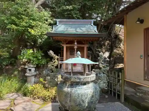 杉本寺の{uncategorized: "未分類", other: "その他", undefined: "問題あり", building: "その他建物", grave: "お墓", sacred_gate: "鳥居", guardian: "狛犬", statue: "像", buddha: "仏像", history: "歴史", nature: "自然", garden: "庭園", animal: "動物", pagoda: "塔", temizu: "手水舎", mountain_gate: "山門・神門", sanctuary: "本殿・本堂", subordinate: "末社・摂社", art: "芸術", scenery: "景色", jizo: "地蔵", ema: "絵馬", goshuin: "御朱印", omikuji: "おみくじ", items: "授与品その他", amulet: "お守り", goshuincho: "御朱印帳", eats: "食事", festival: "お祭り", votive_dance: "神楽", shichigosan: "七五三参", wedding: "結婚式", experience: "体験その他", initially: "初詣", around: "周辺", anti_infection: "感染症対策"}