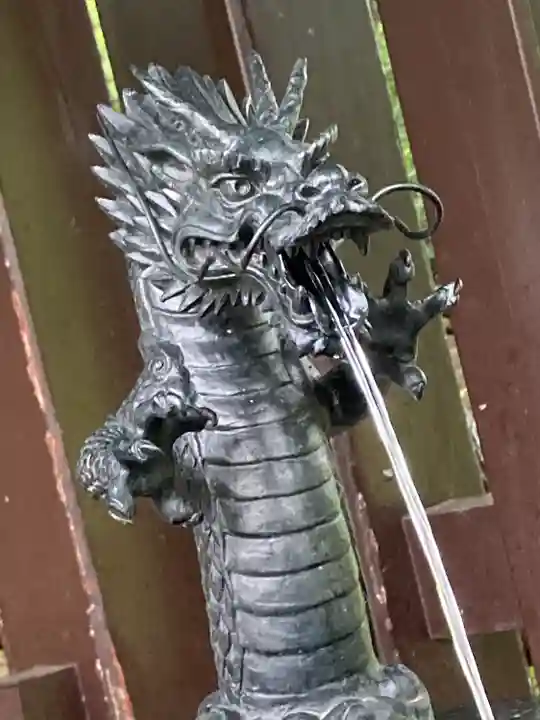 月寒神社の手水舎