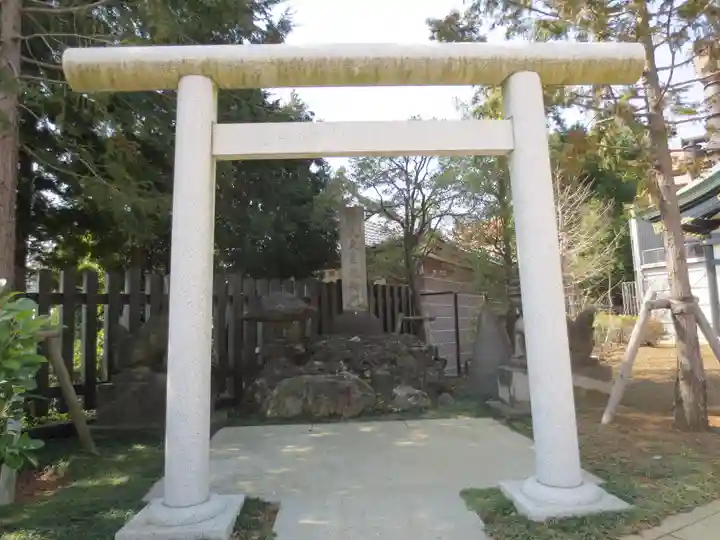 穴八幡宮の鳥居