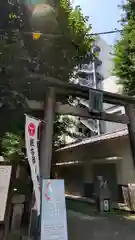 銀杏岡八幡神社の鳥居