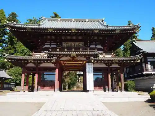 富士山法華本門寺根源の山門