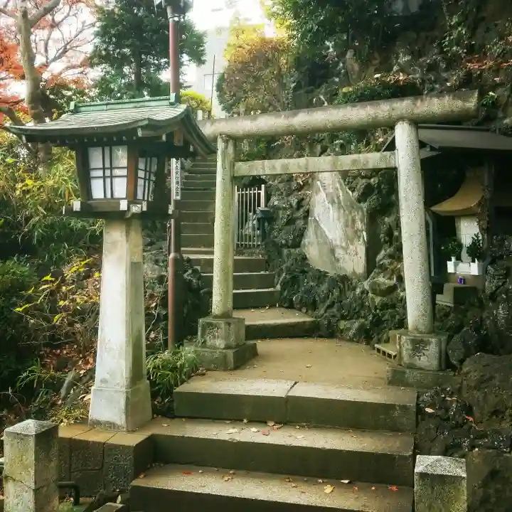 品川神社の鳥居
