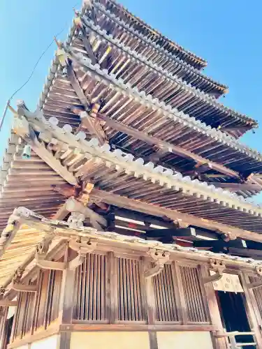 法隆寺の{uncategorized: "未分類", other: "その他", undefined: "問題あり", building: "その他建物", grave: "お墓", sacred_gate: "鳥居", guardian: "狛犬", statue: "像", buddha: "仏像", history: "歴史", nature: "自然", garden: "庭園", animal: "動物", pagoda: "塔", temizu: "手水舎", mountain_gate: "山門・神門", sanctuary: "本殿・本堂", subordinate: "末社・摂社", art: "芸術", scenery: "景色", jizo: "地蔵", ema: "絵馬", goshuin: "御朱印", omikuji: "おみくじ", items: "授与品その他", amulet: "お守り", goshuincho: "御朱印帳", eats: "食事", festival: "お祭り", votive_dance: "神楽", shichigosan: "七五三参", wedding: "結婚式", experience: "体験その他", initially: "初詣", around: "周辺", anti_infection: "感染症対策"}